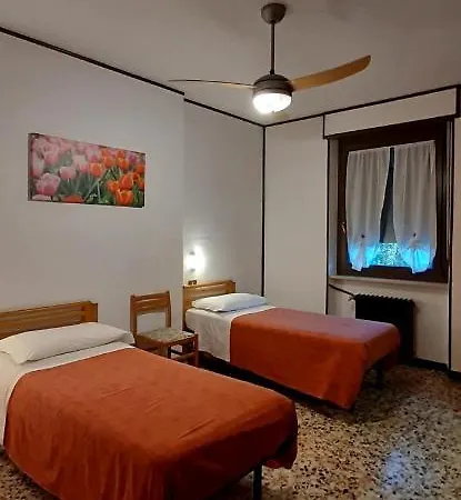 Hotell Isolabella 2*