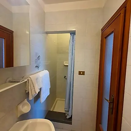 Isolabella Отель